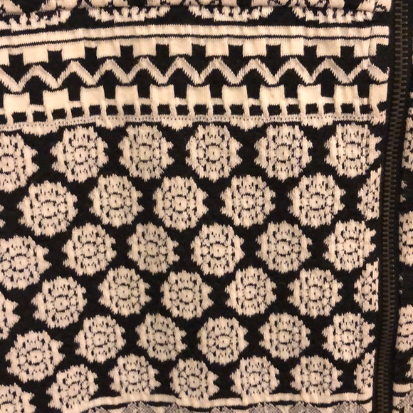 Loft size M black and white patterned dress - Picture 4 of 4